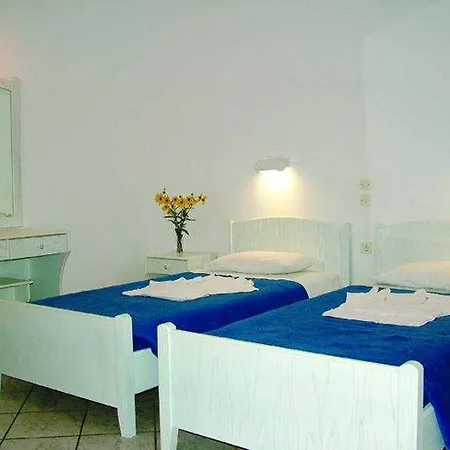 Hotel Niouris 4*